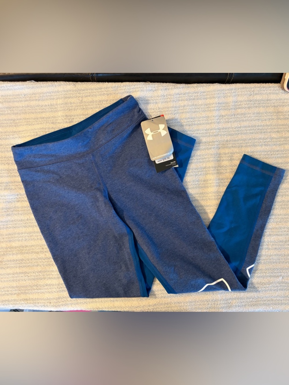 NWT Under Armour Girls' Navy and Royal Blue Athletic Leggings Heat Gear